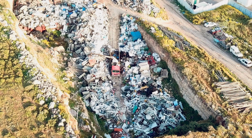 מחצבה ליד שפרעם עם פסולת מזוהמת. מפגע סביבתי ובטיחותי
, צילום: הפורום לישראל ירוקה