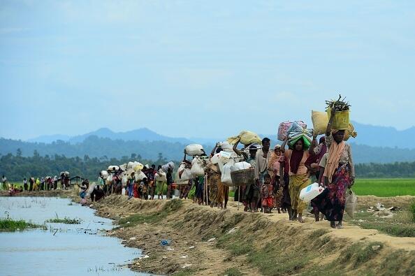 פליטים בני רוהינגה מ מיאנמר שברחו לבנגלדש 