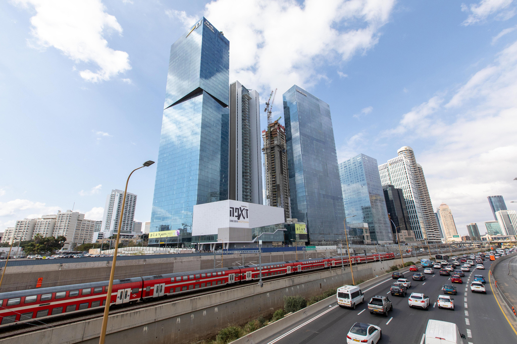 רכבת ישראל נתיבי איילון תל אביב פקק תנועה