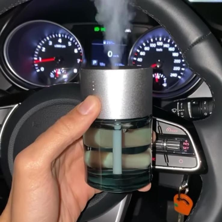 מפיץ ריח לרכב