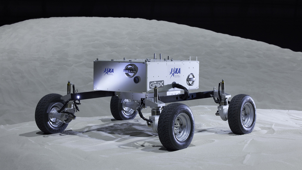 ניסאן חושפת רכב חשמלי שמיועד לנסיעה על הירח