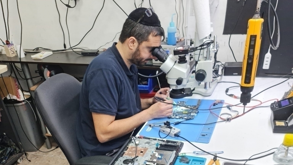 לפטופטק: המעבדה המובילה לתיקון של מחשבים ניידים בישראל