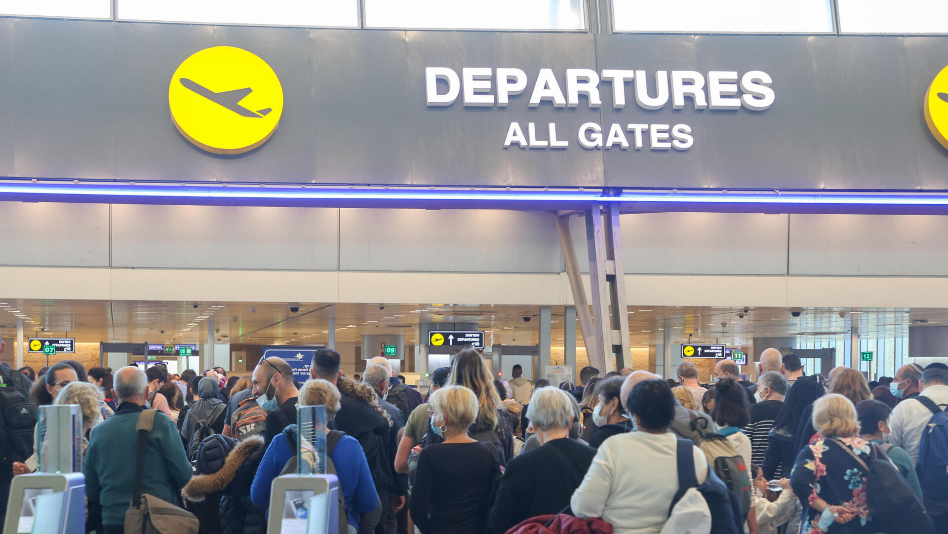 נתב"ג טיסות יוצאות קורונה אומיקרון