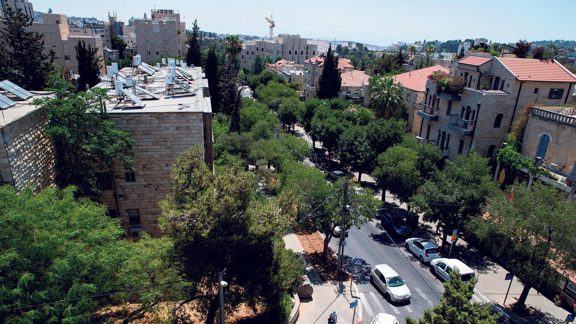 רחוב זבוטינסקי בשכונת טלביה ירושלים