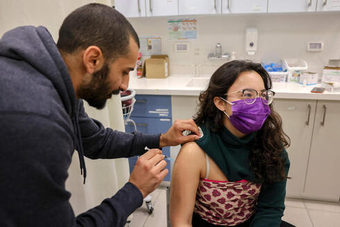חיסון לקורונה, ישראל, צילום: איי אף פי