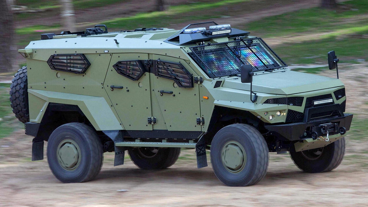 רכב משוריין SandCat של חברת פלסן