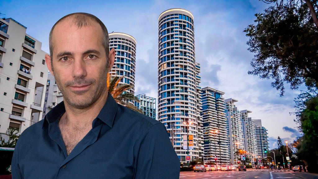 פיצו קדם על רקע מגדלי יו (צילום: שאטרסטוק נמרוד גליקמן) אדריכל פיצו קדם על רקע מגדלי יו תל אביב