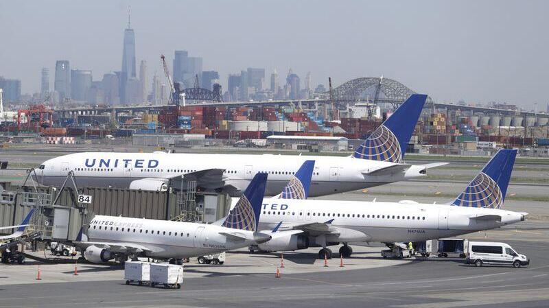 מטוסי חברת תעופה יונייטד שדה תעופה ניוארק