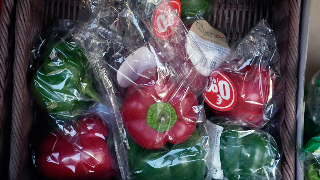 בצרפת נכנס לתוקפו איסור על אריזת פירות וירקות בפלסטיק