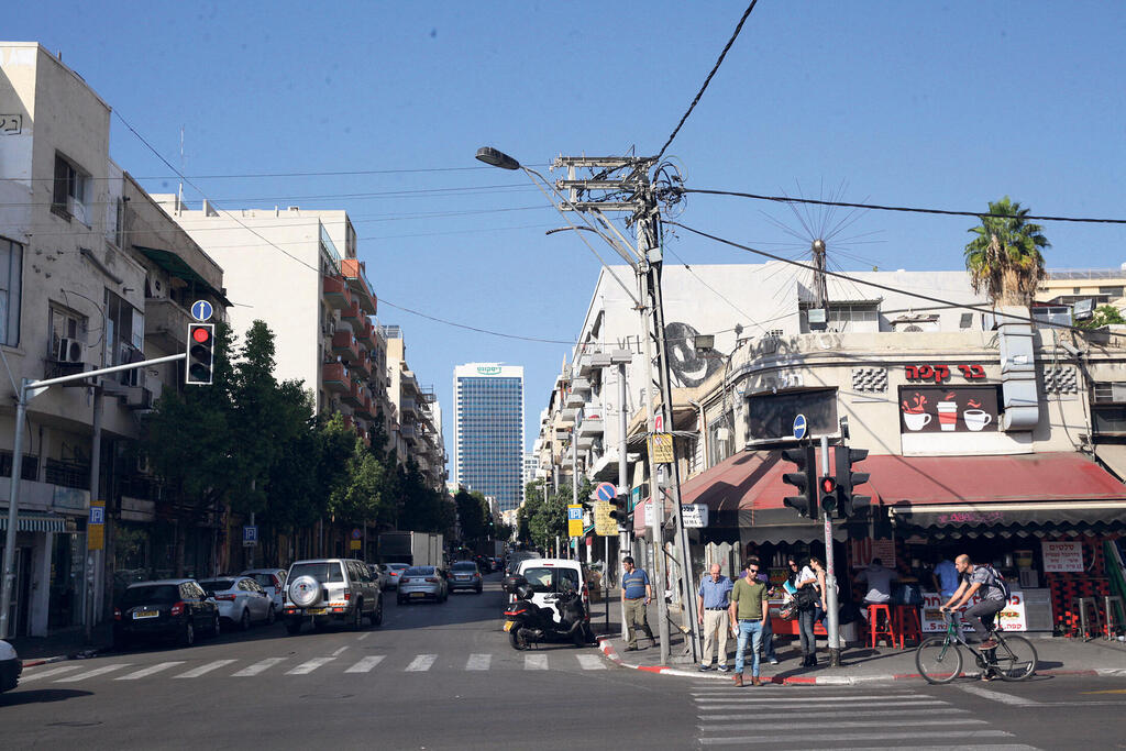 רחוב הרצל פינת סלמה תל אביב (צילום: אוראל כהן) פנאי רחוב הרצל פינת סלמה תל אביב