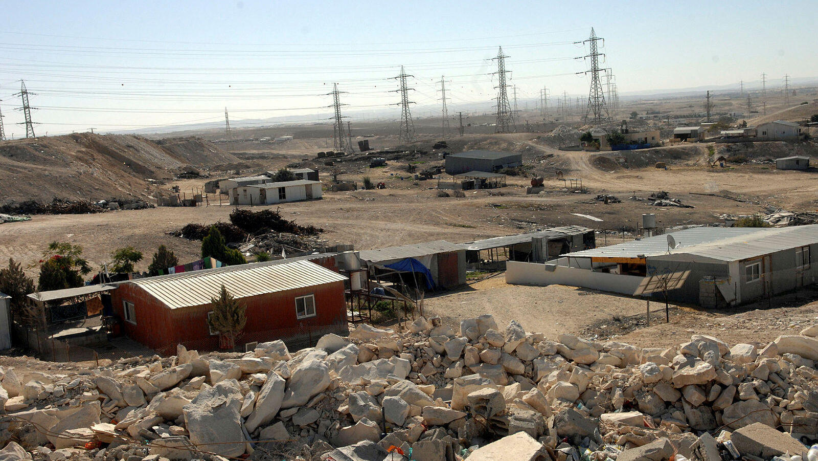 בדואים בנגב מבנים בפזורה הבדואית בנגב