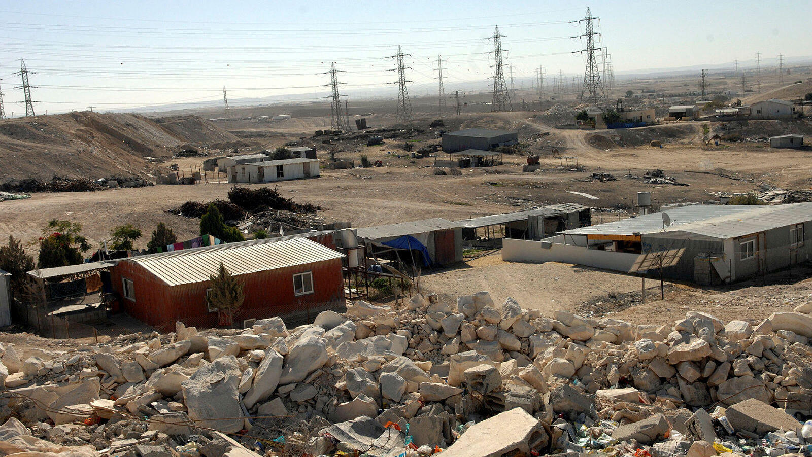 בדואים בנגב מבנים בפזורה הבדואית בנגב