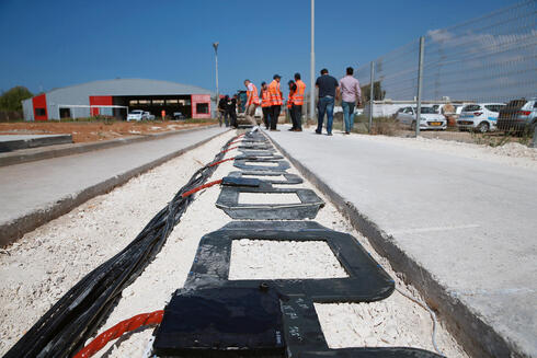 כביש ניסוי של אלקטריאון בישראל, צילום: אוראל כהן