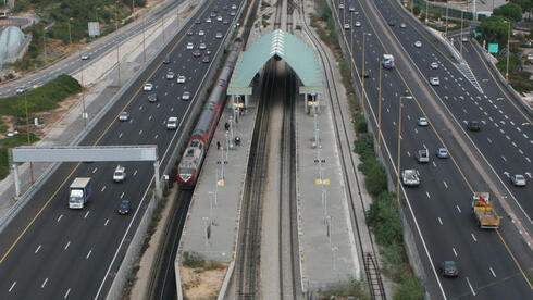 הגברת תדירות הרכבות תחכה: הבעיה שעלולה לעכב את פרויקט המסילה הרביעית באיילון