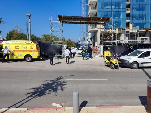 זירת התאונה היום בשכונת בבלי בתל אביב, צילום: תיעוד מבצעי מד"א