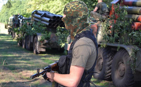 כוחות תותחנים אוקראיניים ערוכים למתקפה רוסית, צילום: Ministry of Defense of Ukraine 