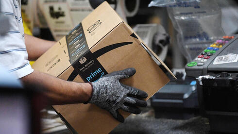 צילום: רויטרס המלחמה מכה בענקיות השילוח — והחבילה שהזמנתם לא תגיע בקרוב