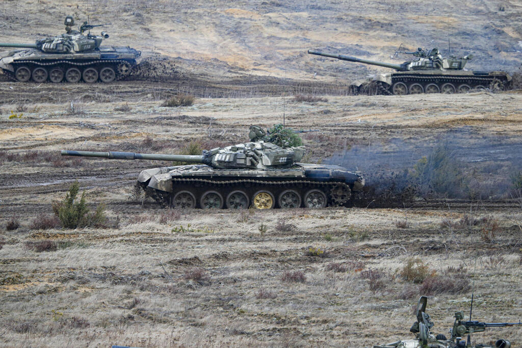 טנקים בתרגיל הצבאי של רוסיה ובלרוס