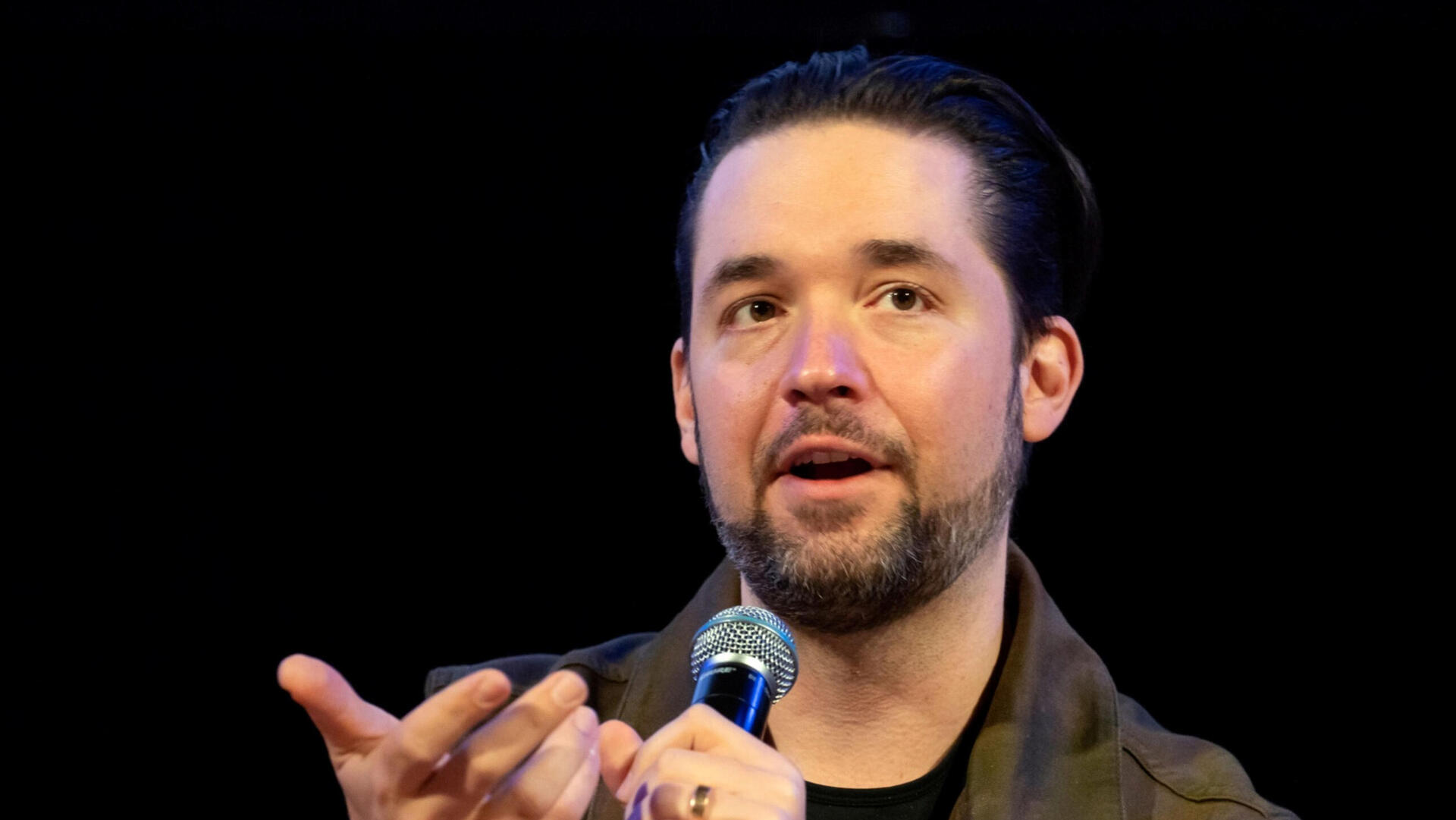 המייסד־שותף ברדיט אלכסיס אוהניאן