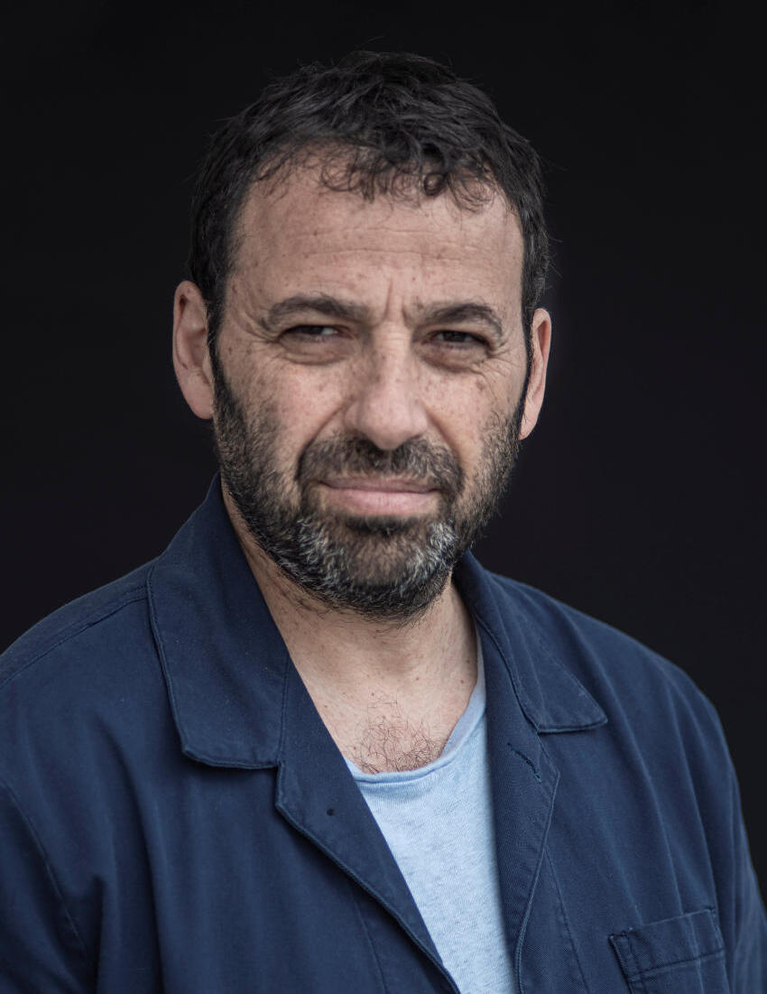 פנאי   עיתונאי רביב דרוקר 