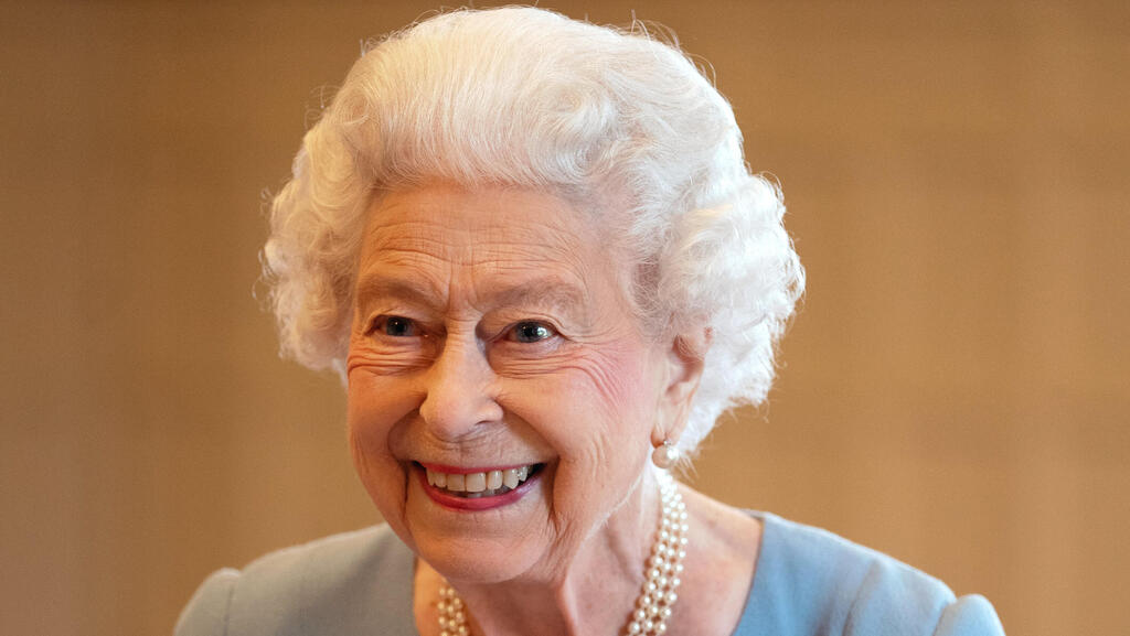 סוף עידן בבריטניה: המלכה אליזבת הלכה לעולמה בגיל 96