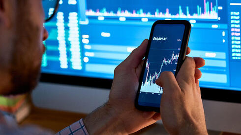 השקעה במניות. כדאי לדעת קודם כמה באמת החברות שוות, צילום: Shutterstock