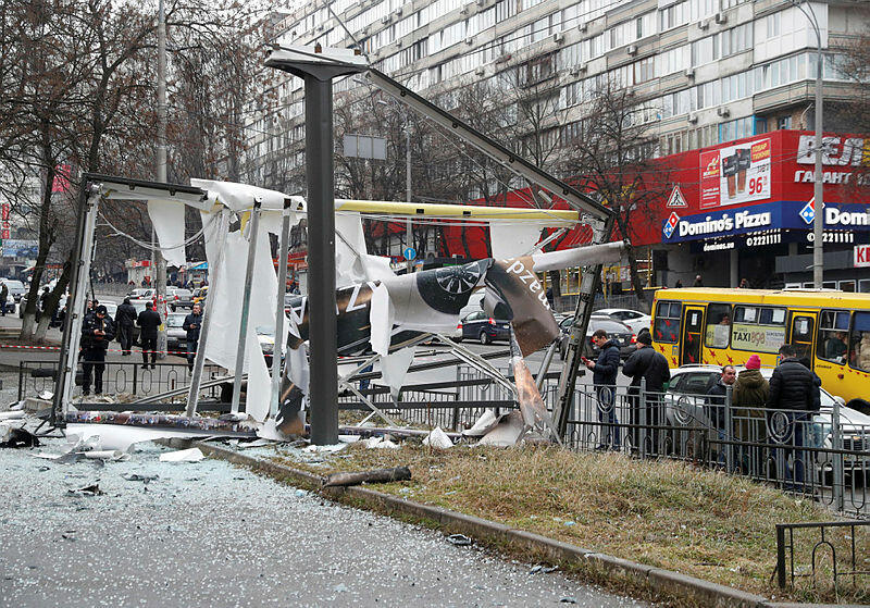 הרס ברחובות קייב אוקראינה לאחר הפצצה