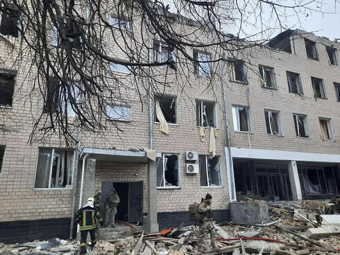 בניין של צבא אוקראינה בקייב שניזוק מהפצצה של צבא רוסיה, EPA