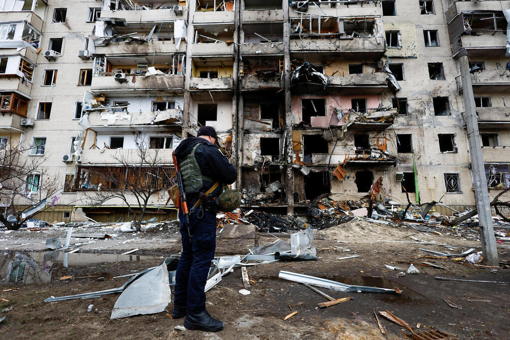 בניין שנפגע בקייב אוקראינה