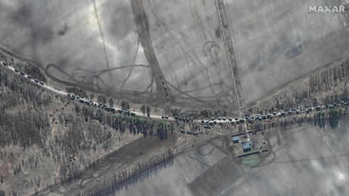 השיירה הצבאית הרוסית בדרך לקייב, צילום: EPA / SATELLITE IMAGE 2022 MAXAR TECHNOLOGIES