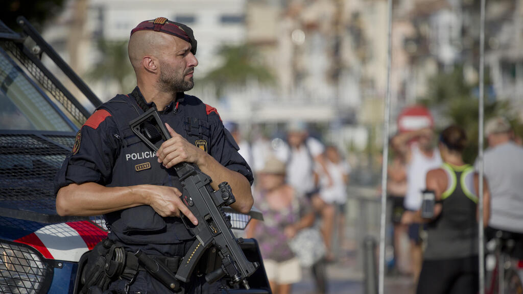 משטרת ספרד תרכוש אלפי רובים מיצרנית הנשק הישראלית אמתן