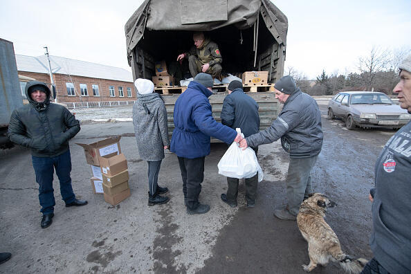 חלוקת סיוע בעיר דונצק באוקראינה, גטי