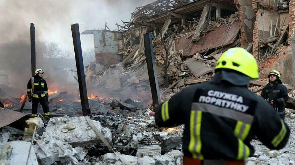 הרס ב דניפרו אוקראינה בעקבות הפגזה רוסית