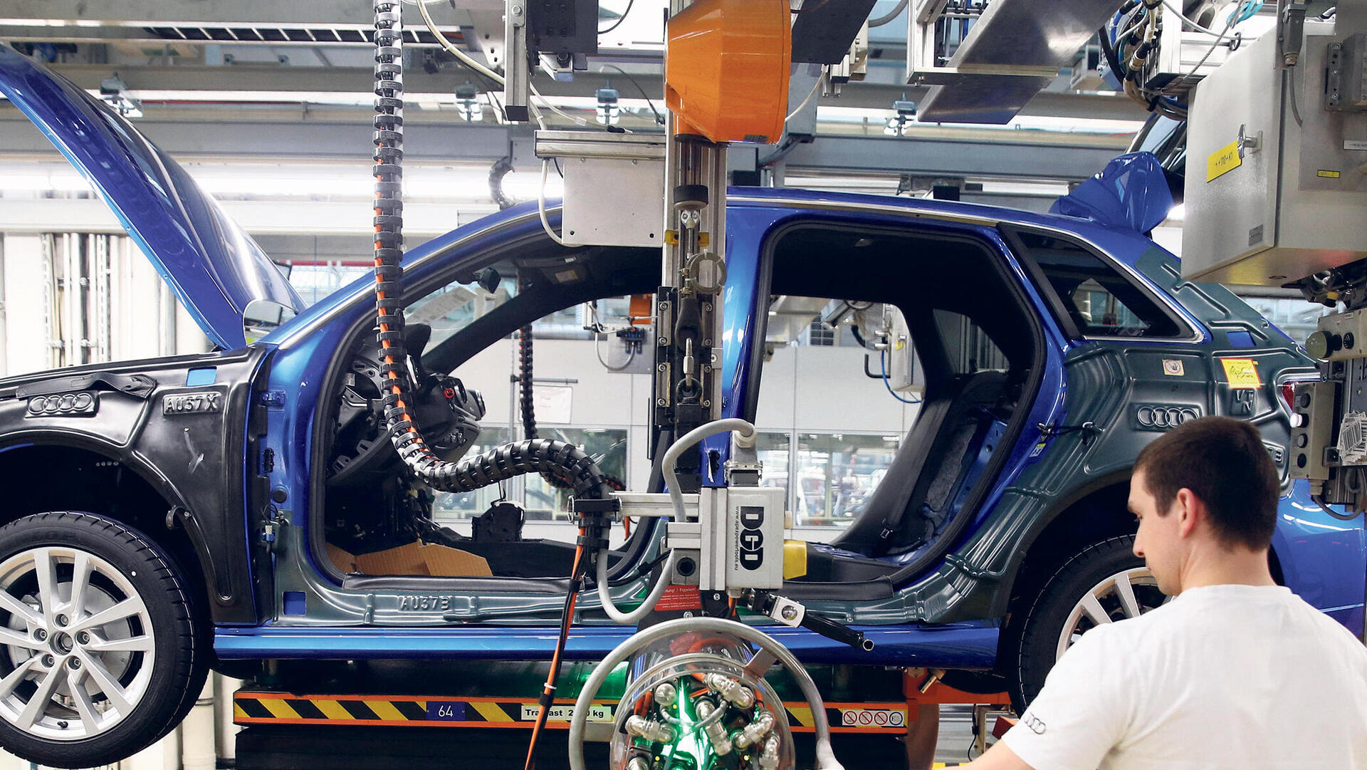 מפעל של אאודי בגרמניה