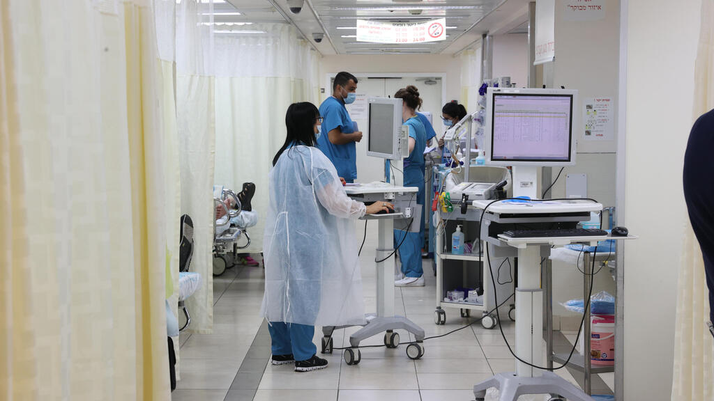 חדר מיון בית חולים רמב"ם, חיפה. "נערכנו היטב לטילים של חיזבאללה, אבל פתאום הטילים הגיעו מאיראן" (צילום: אלעד גרשגורן) חדר מיון בית חולים רמב"ם חיפה