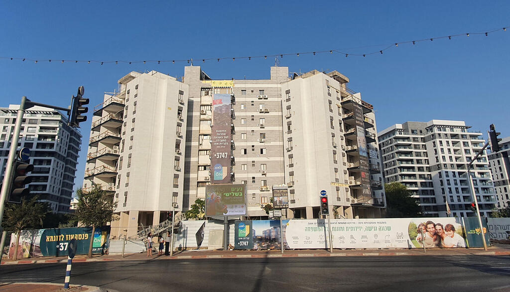 פרויקט של אאורה