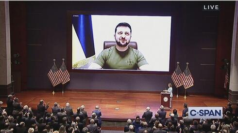 ראש ממשלת אוקראינה זלנסקי, מדבר לעם האמריקאי בקונגרס, צילום מסך