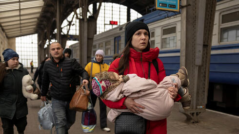פליטים אוקראינים,  צילום: Getty Images