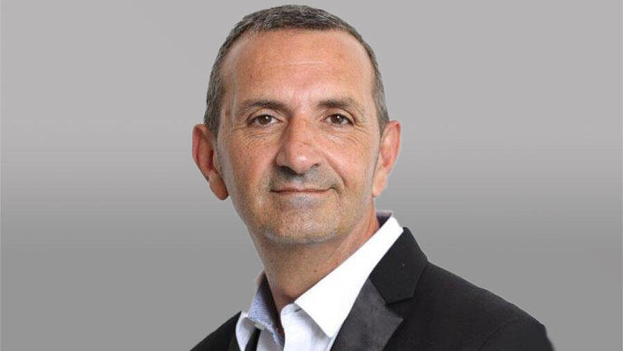 עדי צים דן אנד ברדסטריט