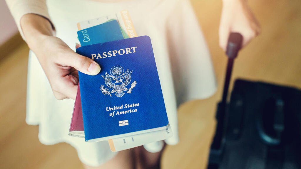 למי שייכים הדרכונים החזקים? (צילום: שאטרסטוק) דרכון דרכונים