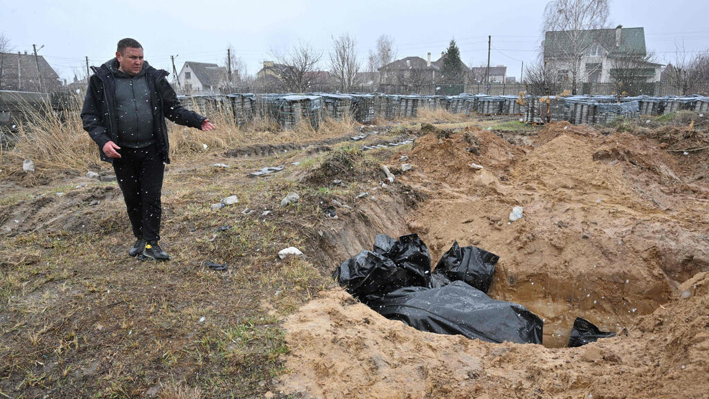 קבר אחרים ב בוצ'ה אוקראינה 