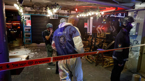זירת הפיגוע בת"א, צילום: AFP