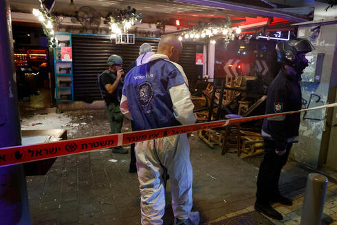 זירת הפיגוע בת"א, צילום: AFP
