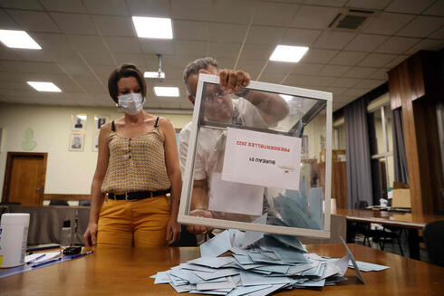 הסוקרים הזהירו: כמעט שליש עלולים שלא לבוא להצביע, צילום: AFP