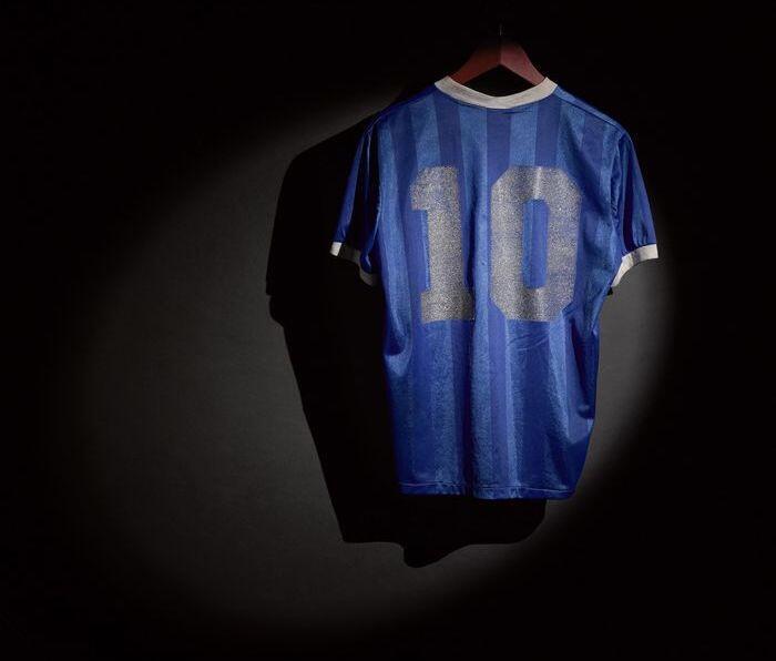 החולצה של מראדונה, צילום: Sotheby