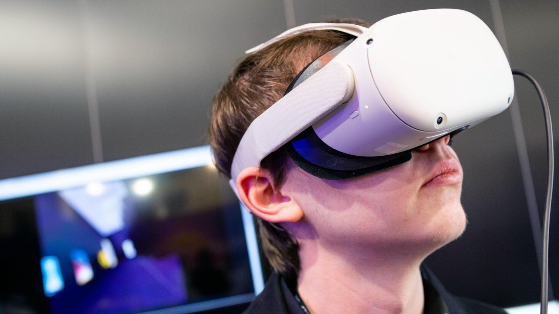 משקפים משקפי מציאות מדומה VR