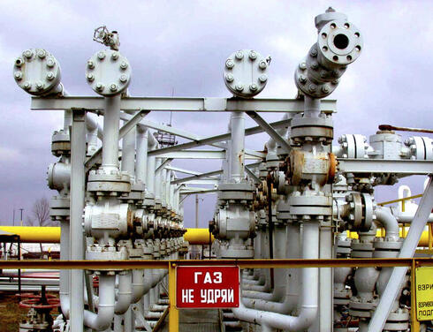 מתקן לקליטת גז טבעי בבולגריה. נושא מרכזי באירופה, AP