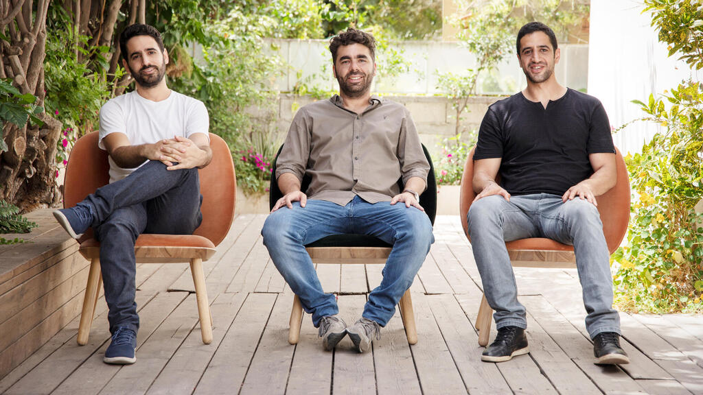 מייסדי ארטליסט: מימין אייל רז , איציק אלבז ועירא בלסקי (צילום: באדיבות Artlist) מגזין עצמאות 4.5.22 מימין אייל רז איציק אלבז ו עירא בלסקי מייסדי ארטליסט Artlist