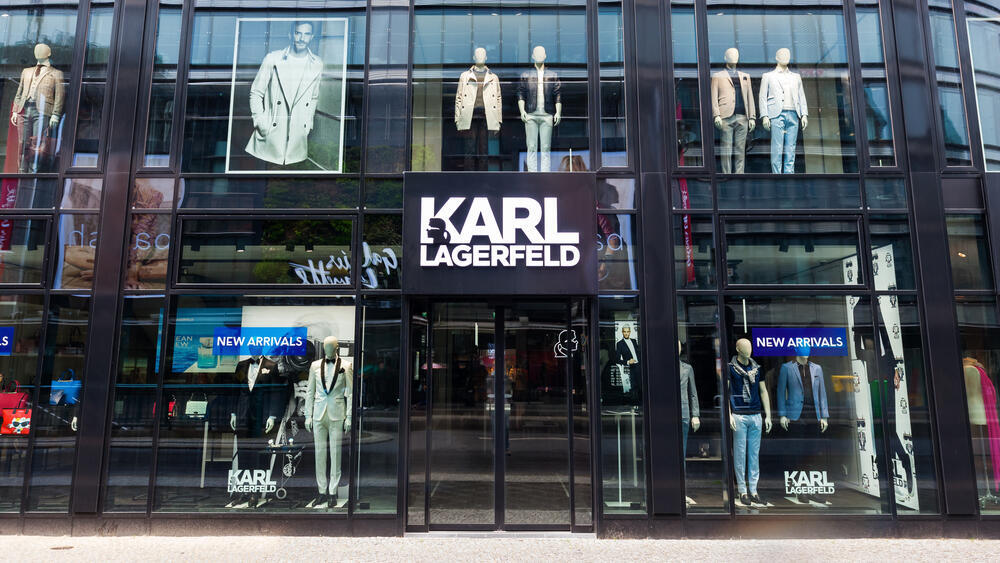 חברת G-III תרכוש את מותג האופנה קרל לגרפלד ב-210 מיליון דולר