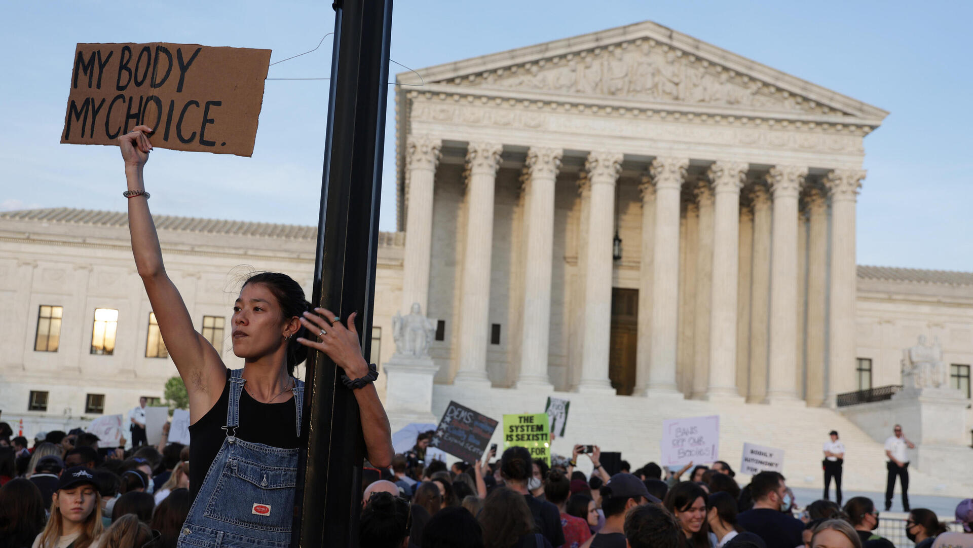 הפגנה מול בית המשפט העליון בוושינגטון נגד ביטול פסק "רו נגד ווייד"